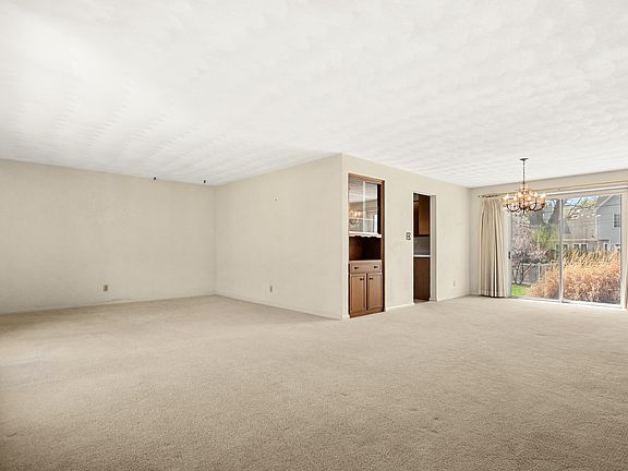 3rd image of 3823 N Saymore Ln