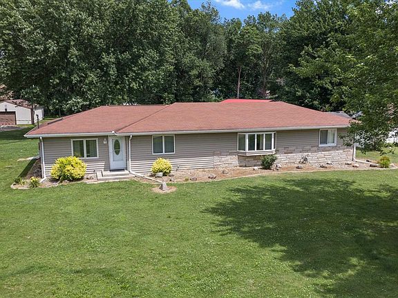 2nd image of 54606 Clover Rd