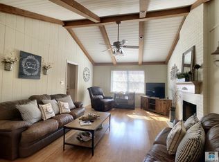 1302 E South St, Kosciusko, MS 39090