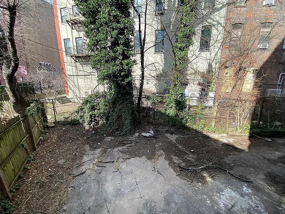 1020 Putnam Ave #1A