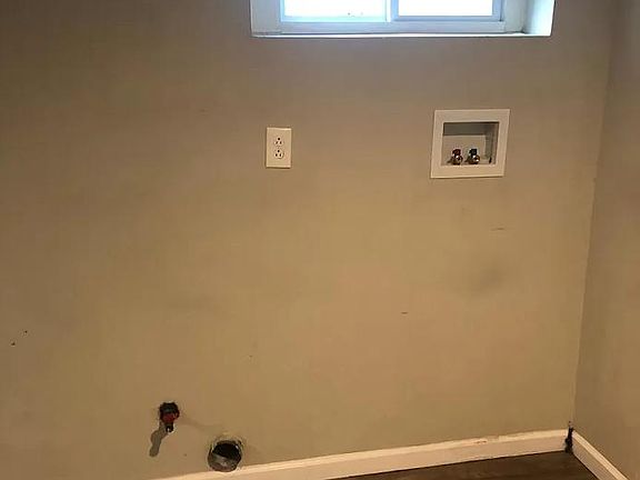 5th image of 229 Sunset Ave #1