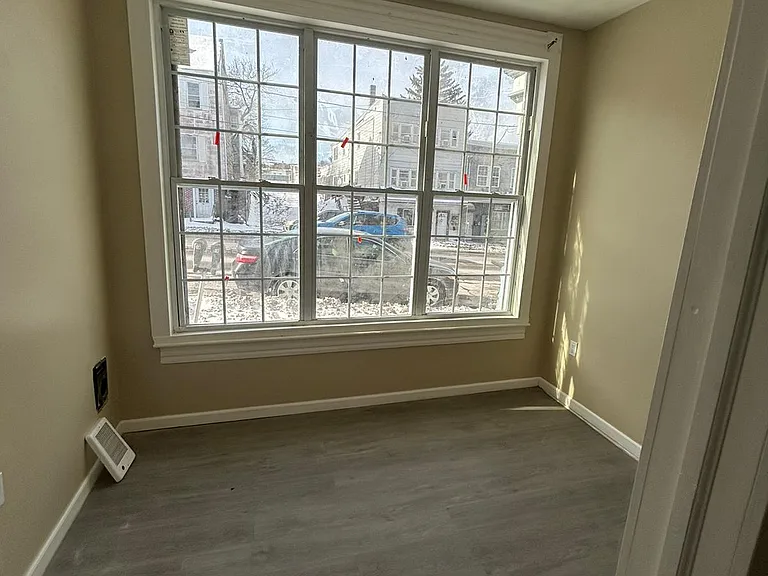 37 N Lehigh Ave #1 — Photo 5