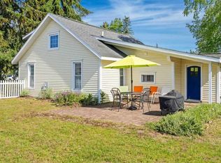 886 N Traverse St, Harbor Springs, MI 49740