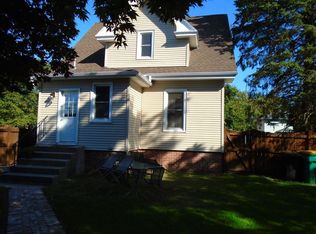 598 Clark St, Galesburg, IL 61401