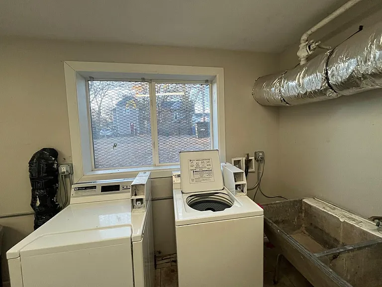 3220 Portland Ave #202 — Photo 16