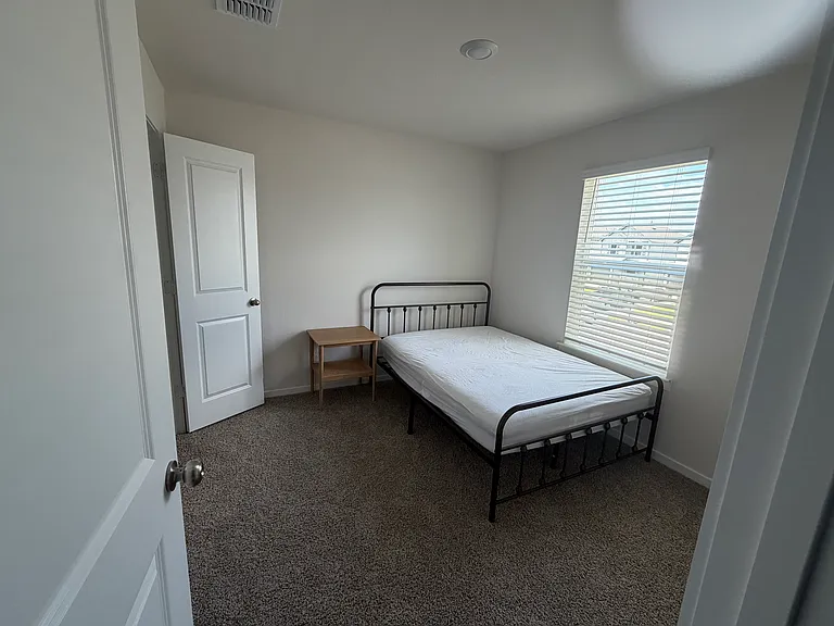 4468 Bonney Ave — Photo 7