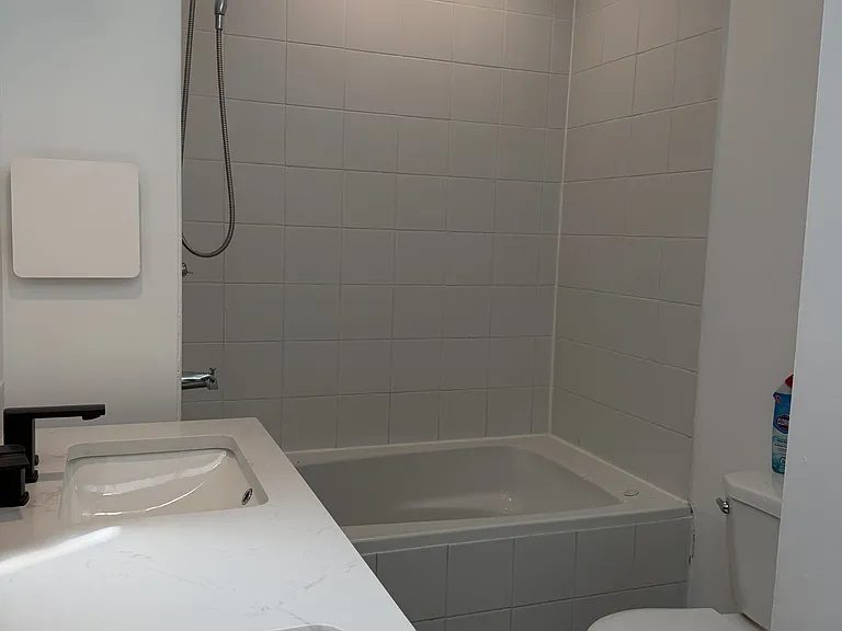 28B Fleming Ave — Photo 11