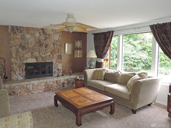 5th image of 2033 Excelsior Dr SE