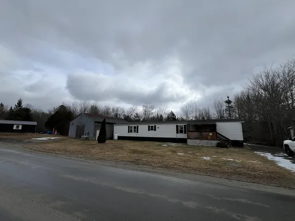 8 Rabbit Town Road, Franklin, ME 04634