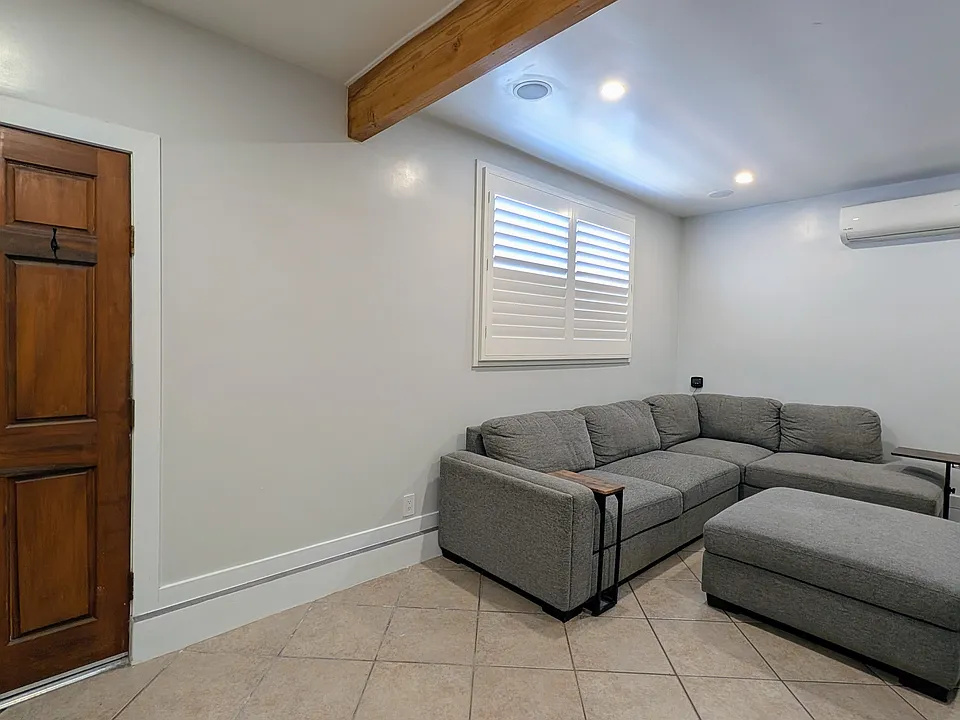 12238 Van Nuys Blvd #1