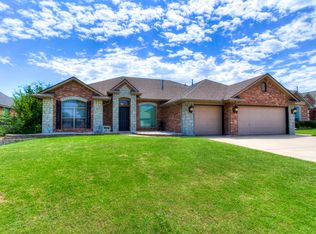700 N Caddell Way, Mustang, OK 73064