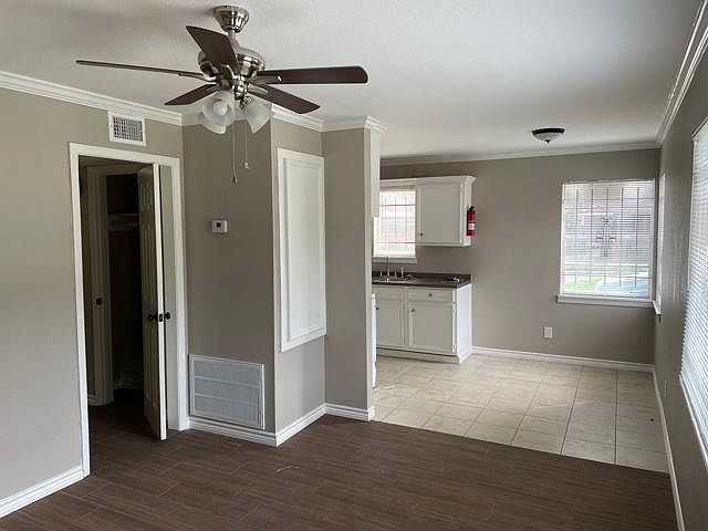 1st image of 3815 Briley St #3