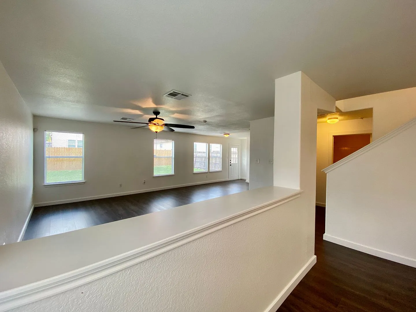 4 Bedroom, 3 Bathroom in Del Valle!! — Photo 4