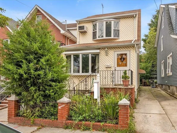 61-27 159th St, Fresh Meadows, NY 11365