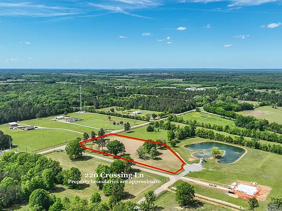 4th image of 220 Crossing Ln