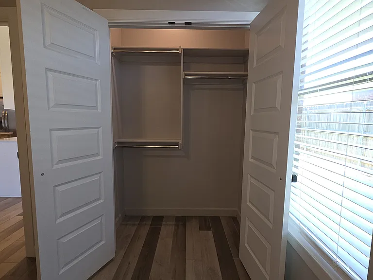 Bedroom 4 closet