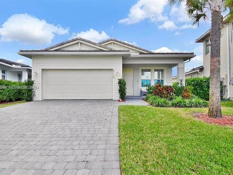 4110 Bonita Way — Photo 1