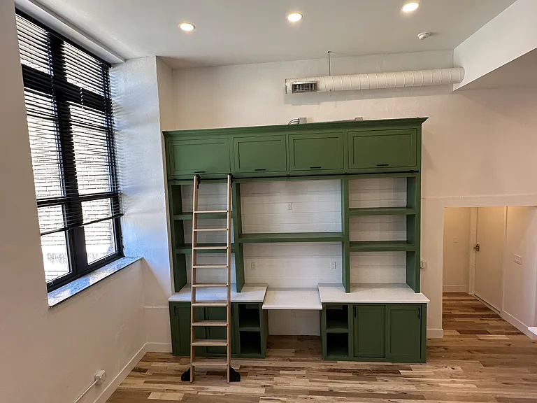 1639 Alameda Ave — Photo 9