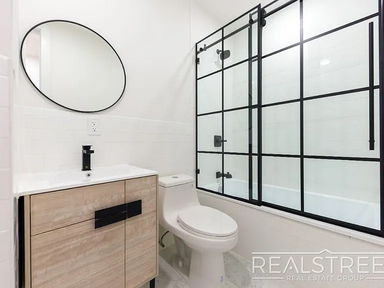 246 Vernon Ave #3 — Photo 5