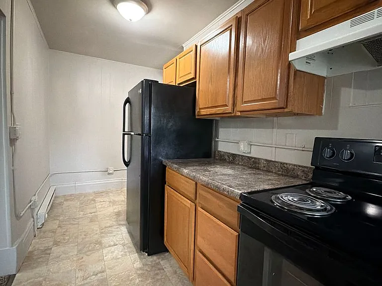 301 S 10th St — Photo 7