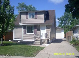 5894 Jackson St, Taylor, MI 48180