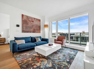 5788 Gilbert Rd #811, Richmond, BC V7C 0B3
