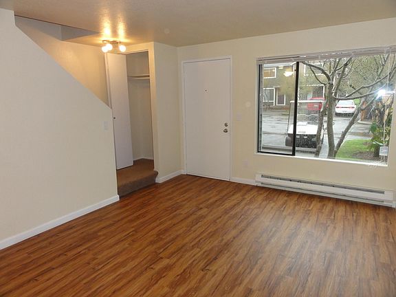 3rd image of 5100 40th Ave NE #5281
