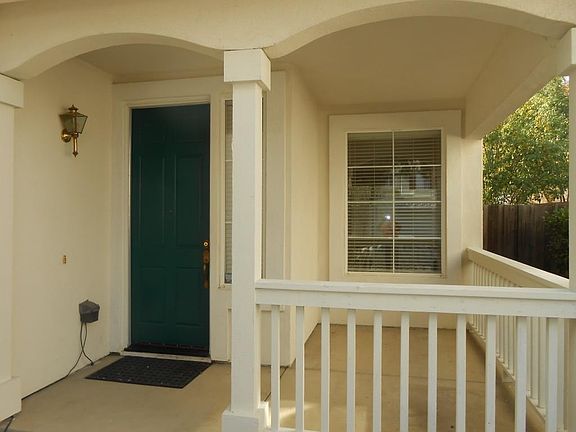 3rd image of 2589 Almanor Dr