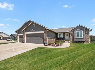 10567 W Sondra St, Maize, KS 67101