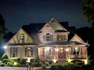 407 Maple Ridge Ct, Cumming, GA 30028