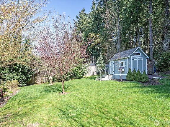 2nd image of 6411 65th Avenue NW