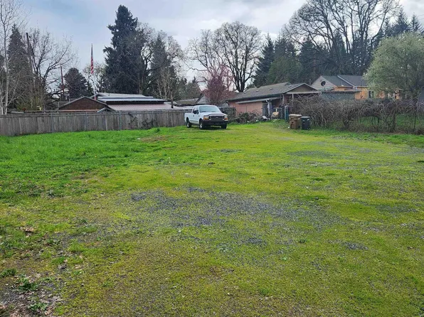 3103 Main St, Sweet Home, OR 97386