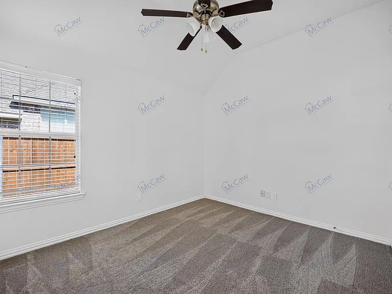 8009 Owl Creek Ln — Photo 13