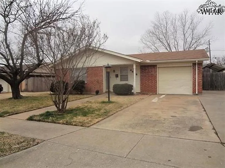 4618 Tammy Dr — Photo 1
