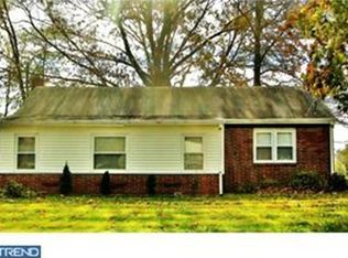 118 E Franklin Ave, Edgewater Park, NJ 08010