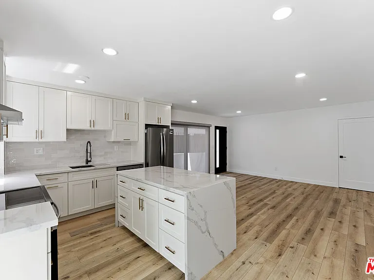 929 N Stanley Ave #1 — Photo 10