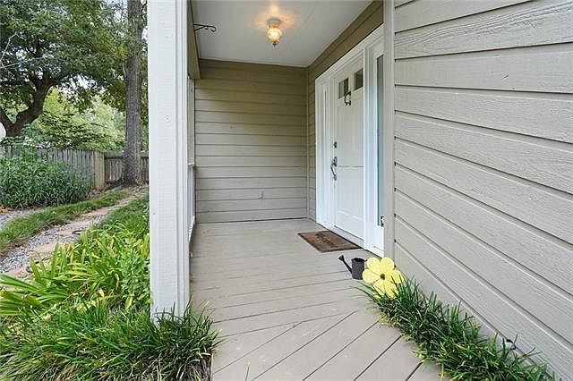 1st image of 41 Cottage Ct