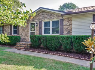 400 Morningside Dr, Chapel Hill, TN 37034