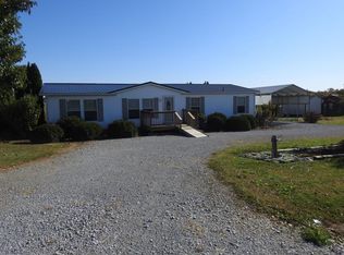 225 Log Cabin Ln, Ewing, KY 41039