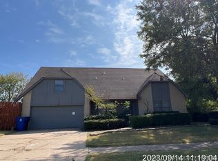 7209 S Hickory Ave, Broken Arrow, OK 74011