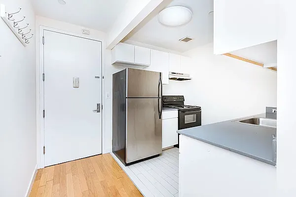 Rented by Terra Magia Inc | media 32