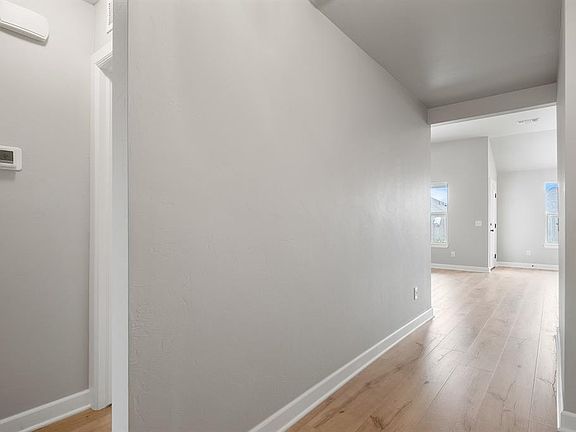 3rd image of 420 Haven St