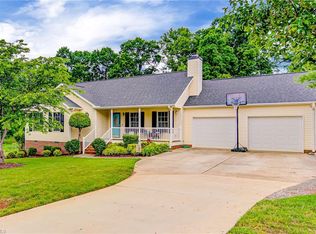 2803 Mitchell Wood Dr, Browns Summit, NC 27214