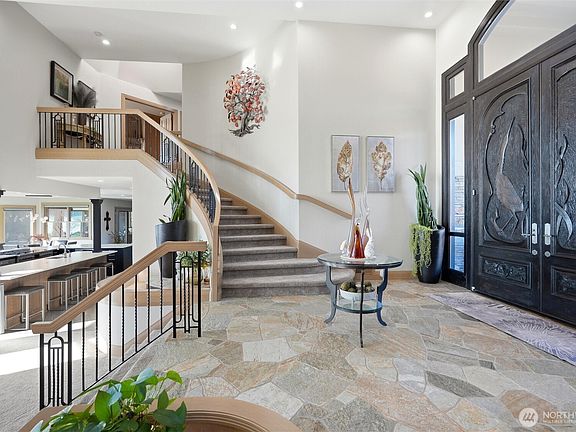 3rd image of 266 Columbia Point Road