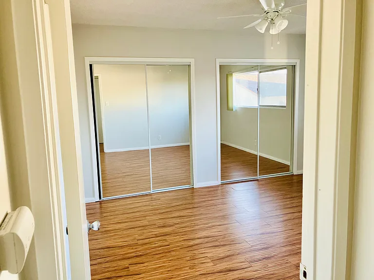 1221 Lyndon St #10 — Photo 3