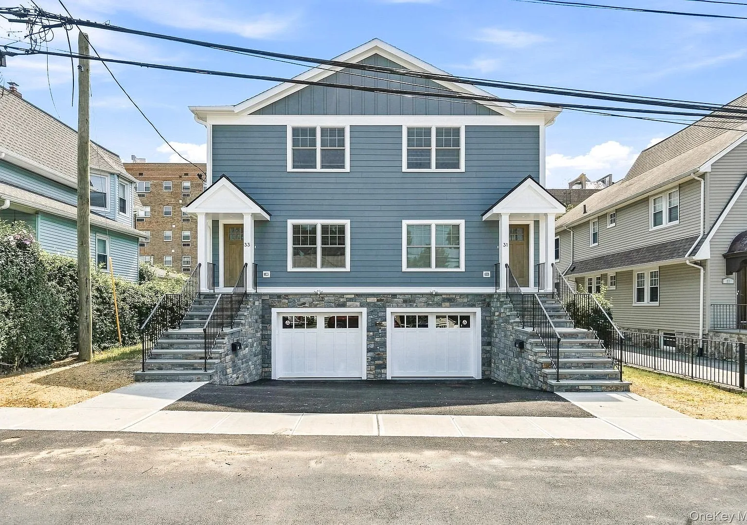 3 bed, 3.5 bath, 2106 sqft, $7,800 — Photo 2
