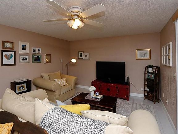 3rd image of 1011 S Moody Ave APT 22