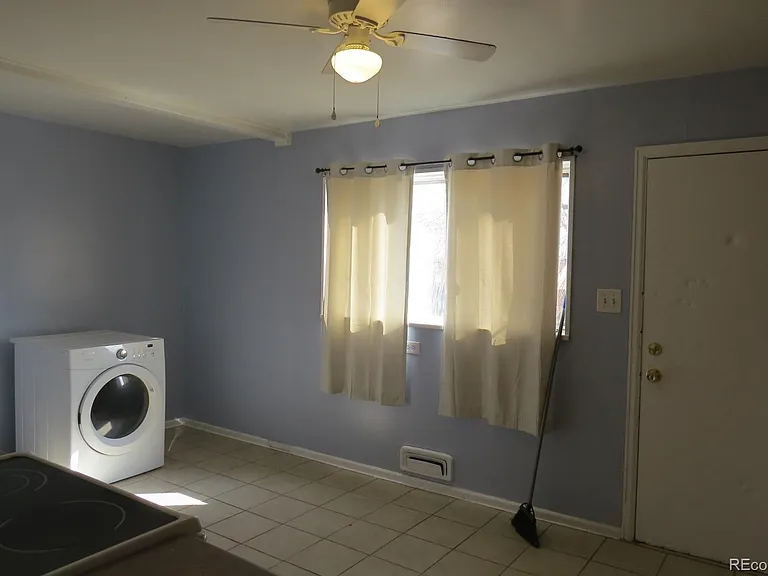 1260 S Quieto Way — Photo 5