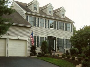 3 Breezy Ct, Scotch Plains, NJ 07076