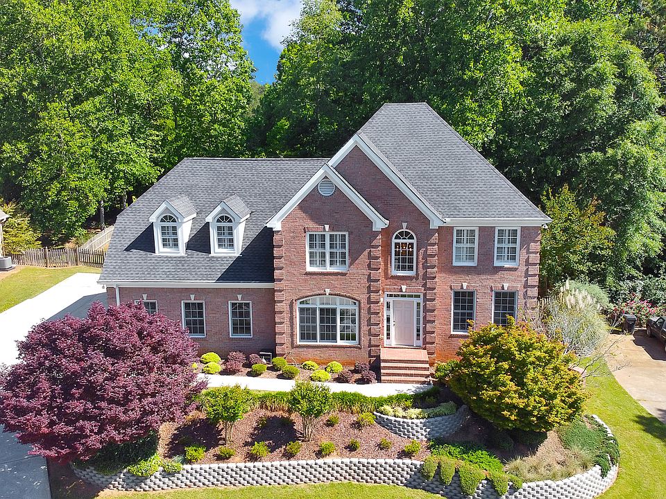 1st image of 375 Bridgebrook Ln SW